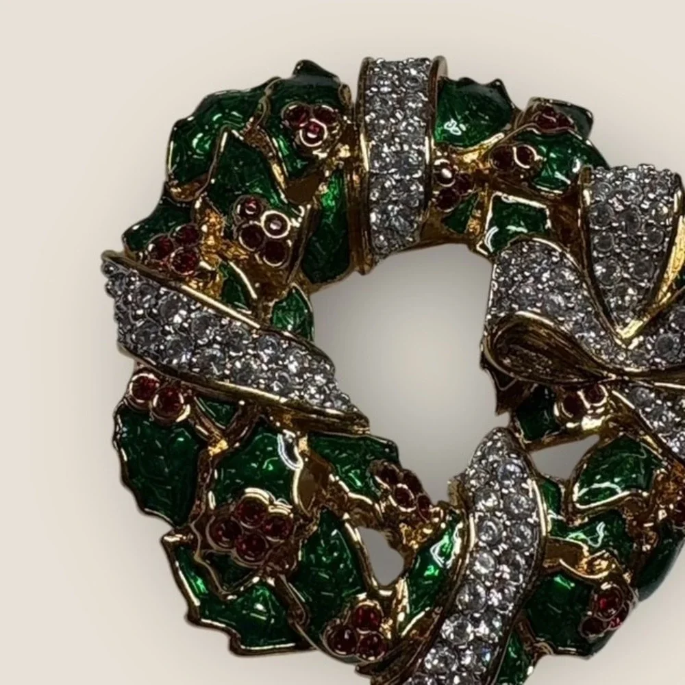 Swarovski Christmas Wreath Brooch Crystal Enamel Holly Bow Gold Tone Pin 2